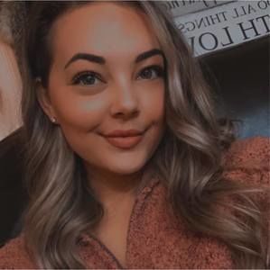 Meet your Posher, Alaina